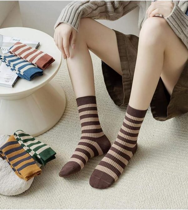 Autumn Knitted Casual Regular Style Anti-Bacterial Cotton Solid Cute Cycling Crew Socks with Body Logo for Women