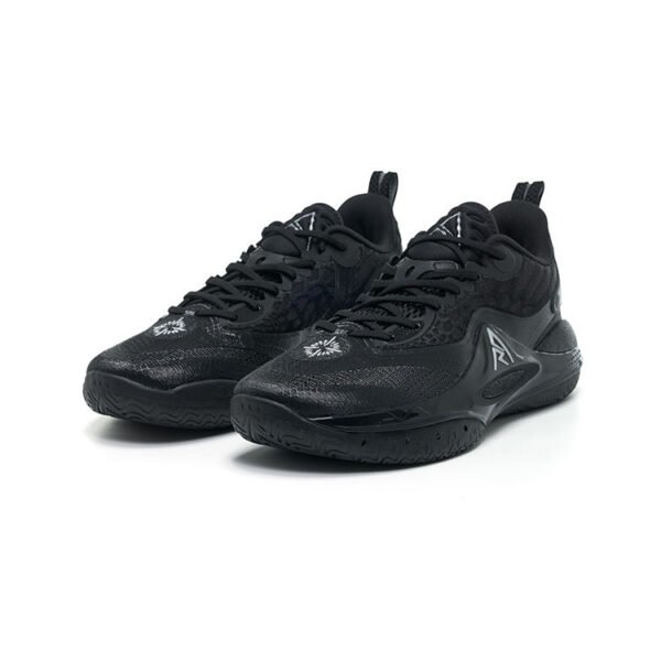 Black Fashionable Basketball Shoes High Quality Basketball Sneakers for Professional Players